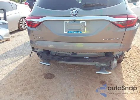 2018 Buick Enclave Essence z USA, uszkodzony, nr VIN 5GAEVAKW2JJ277616